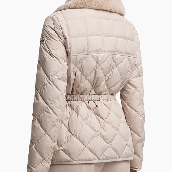 Moncler Cygne puffer jacket. - Picture 3 of 3